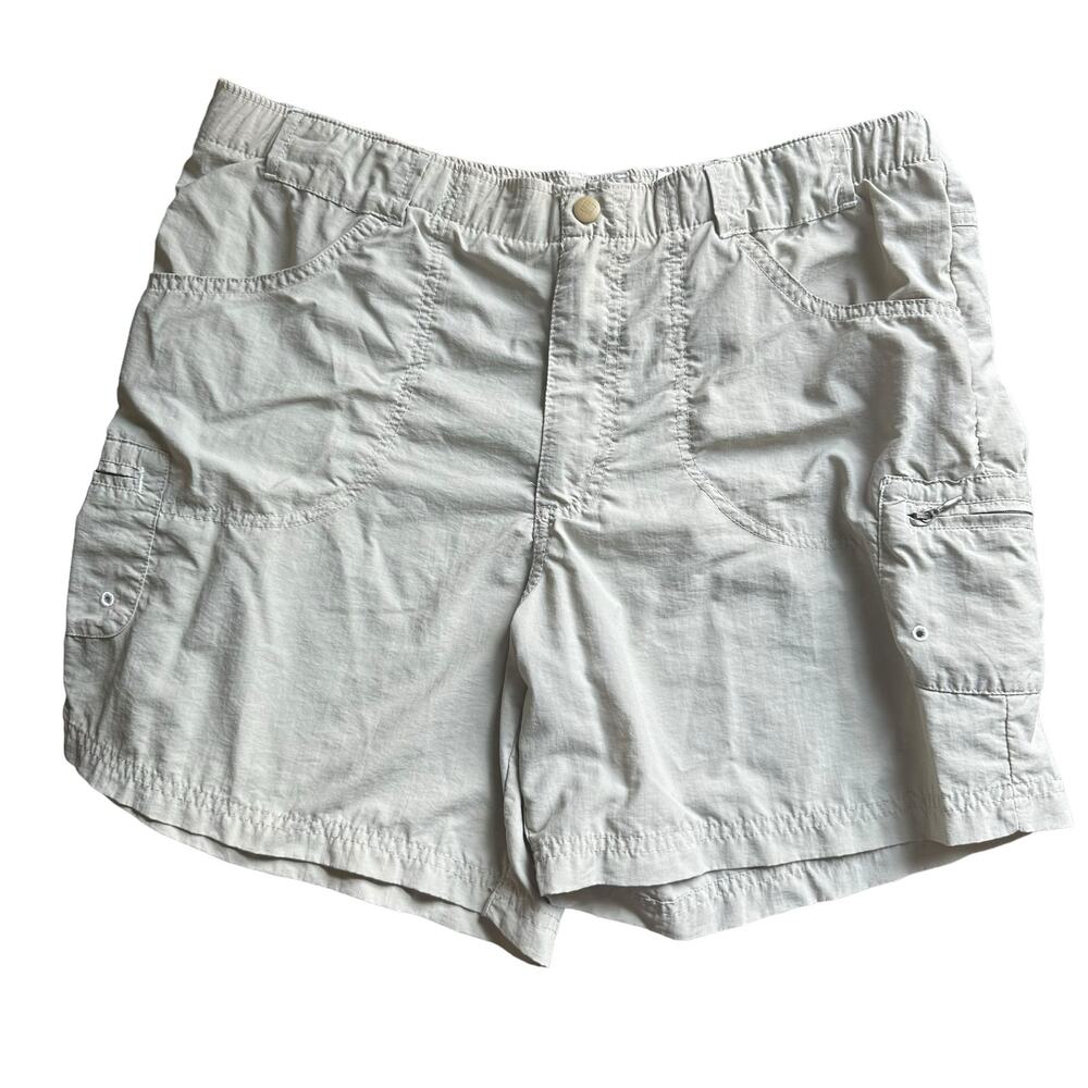 Columbia | Size M Shorts